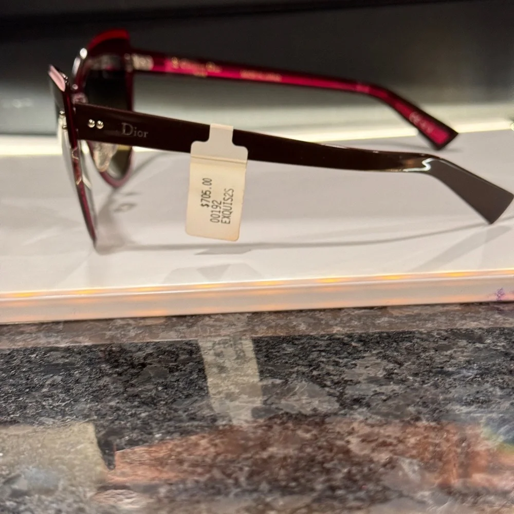 Dior Stylish Pink and Brown Sunglasses - Picture 2 of 4